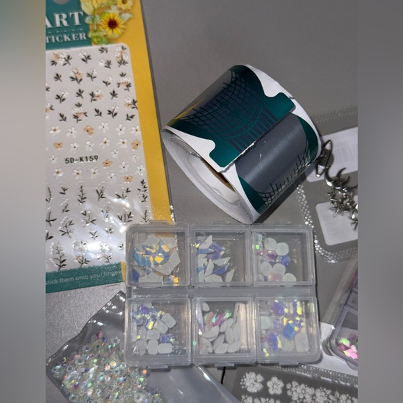 Nail art stickers bundle #1 - Picture 2 of 7
